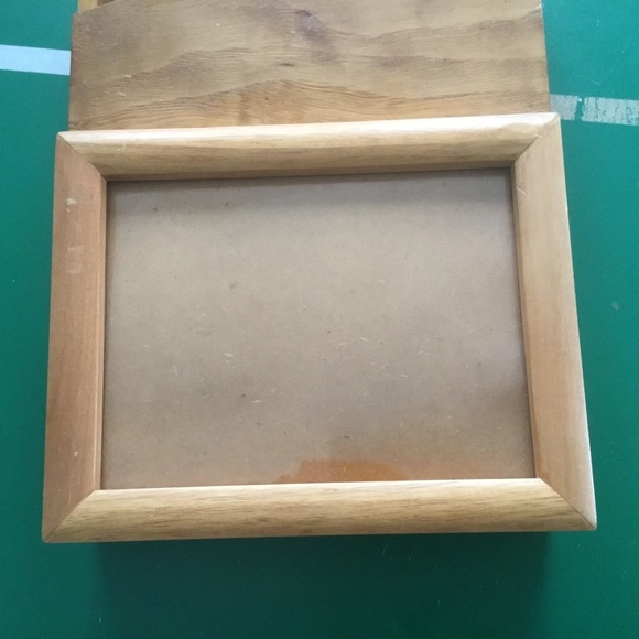 Vintage wooden wall- mount key holder with ability to put picture in front - Picture 6 of 6